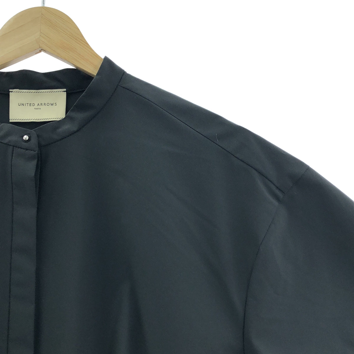 UNITED ARROWS / ユナイテッドアローズ | バックフレア  ショートスリーブ ブラウス シャツ | ブラック | レディース