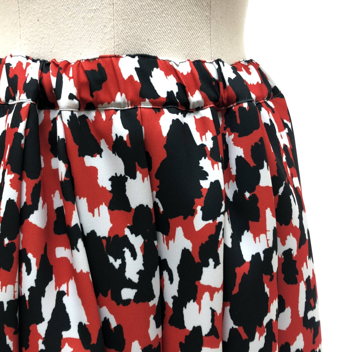 COMME des GARCONS / コムデギャルソン | 2022AW | プリント加工 タック プリーツ イージースカート | XS | レディース