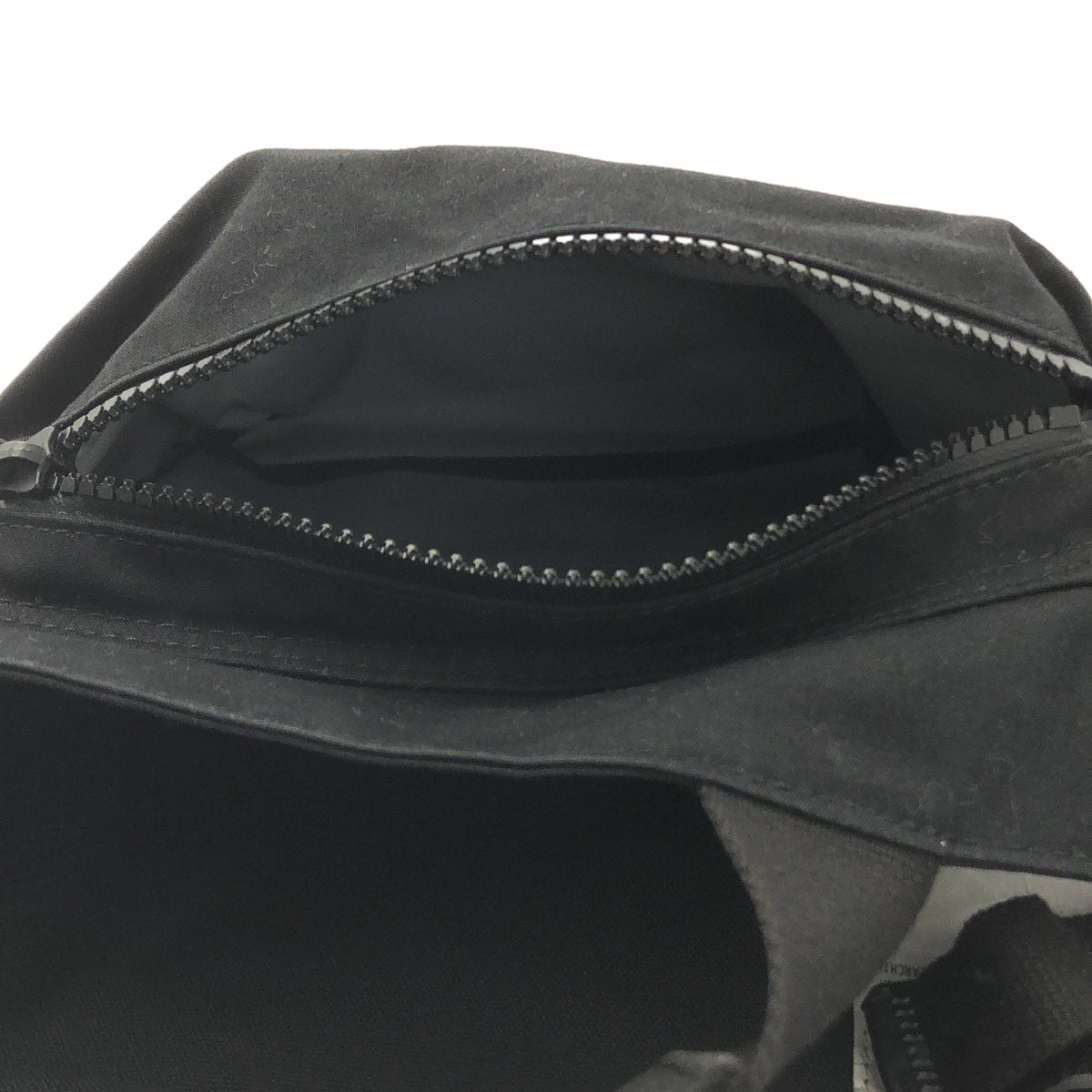 Vainl Archive / 바이날 아카이브 | ×PORTER / CHEST BAG 가슴 가방 |