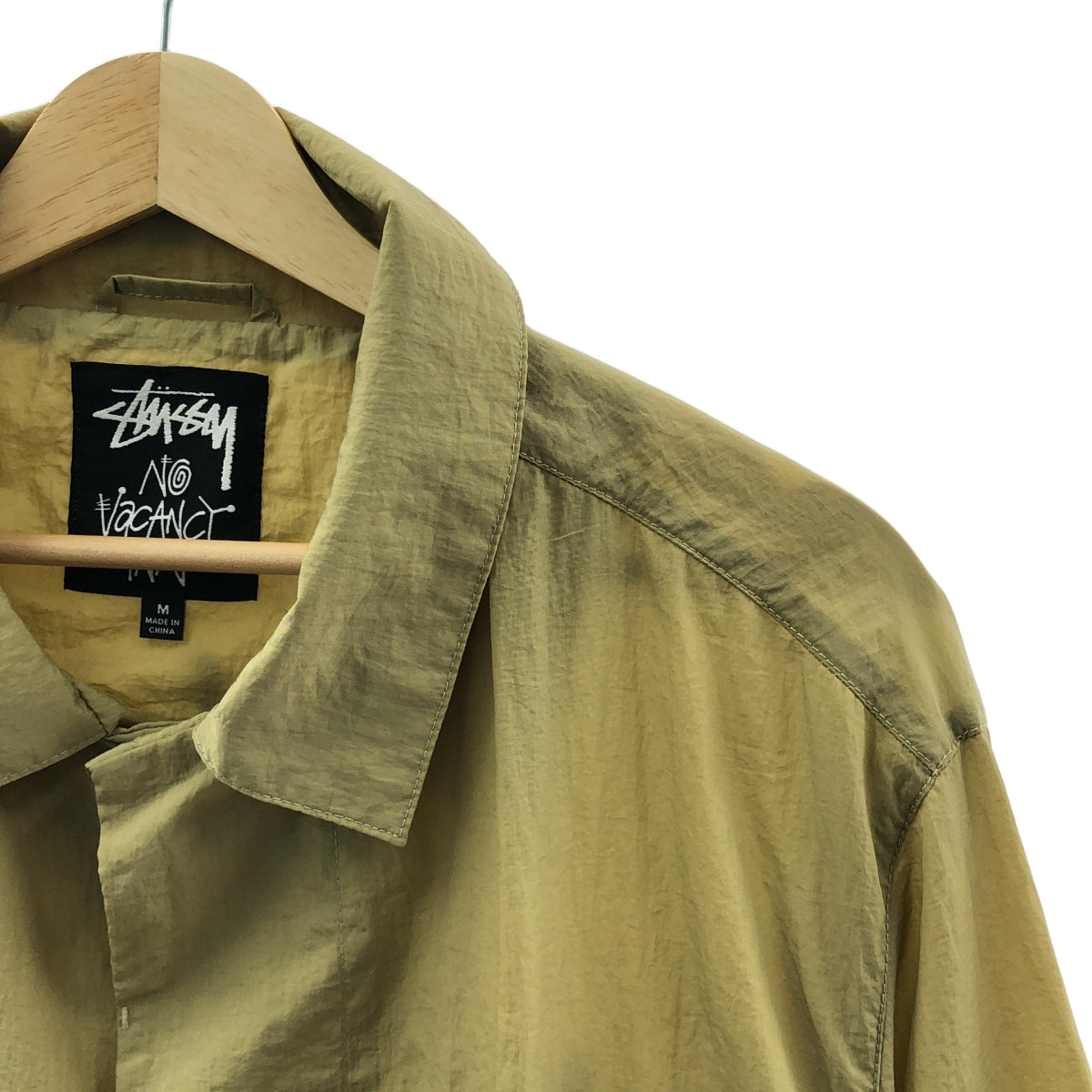 STUSSY / ステューシー | ナイロン バックロゴ ステンカラー オーバーコート | M | ベージュ | メンズ
