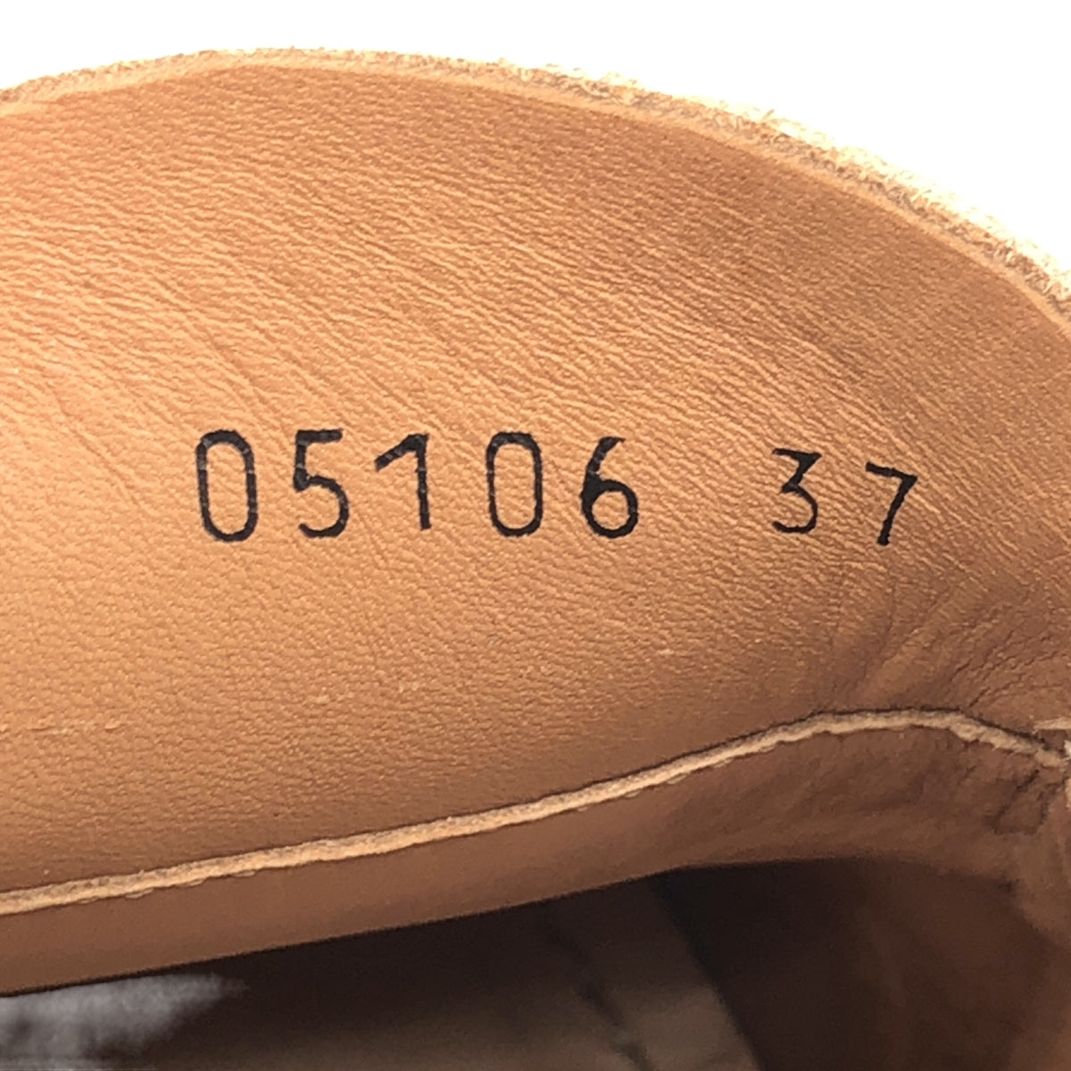 [狀況極佳] MARGARET HOWELL | 皮革縐布底便士樂福鞋 | 尺寸 37 | 白色 | 女款