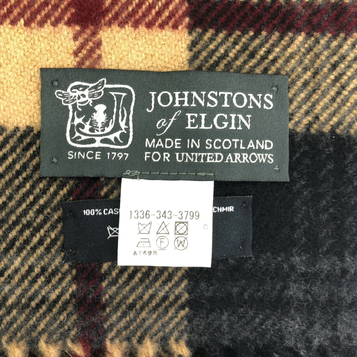 JOSHUA ELLIS / 約書亞·埃利斯 | 羊絨格紋圍巾 |