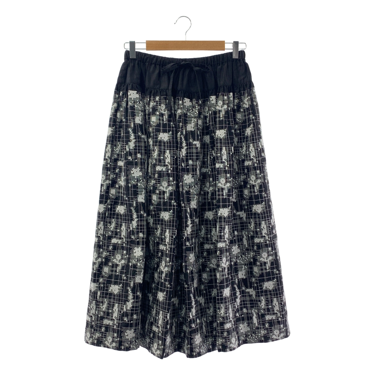 【美品】  mina perhonen / ミナペルホネン | 2022SS | amahana アマハナ / 刺しゅう ドローストリング イージースカート | F | ブラック / ホワイト | レディース