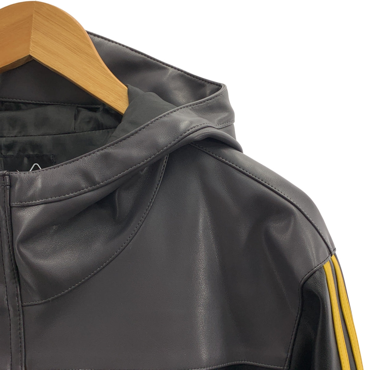 [類似新品] glamb | x hide 羊皮線條派克大衣 / 標誌側條紋拉鍊連帽外套 | L 碼 | 黑色 | 男款