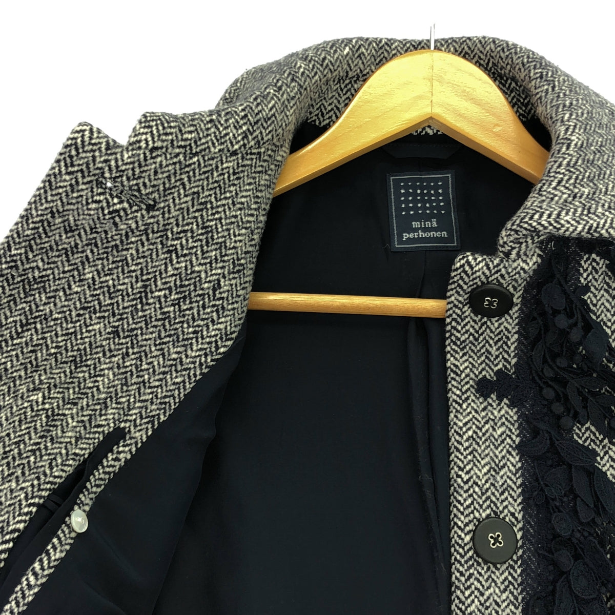 mina perhonen / ミナペルホネン | 2018AW | forest parade ウール ヘリンボーン ケープ風 コート | 36 | ネイビー / ホワイト | レディース