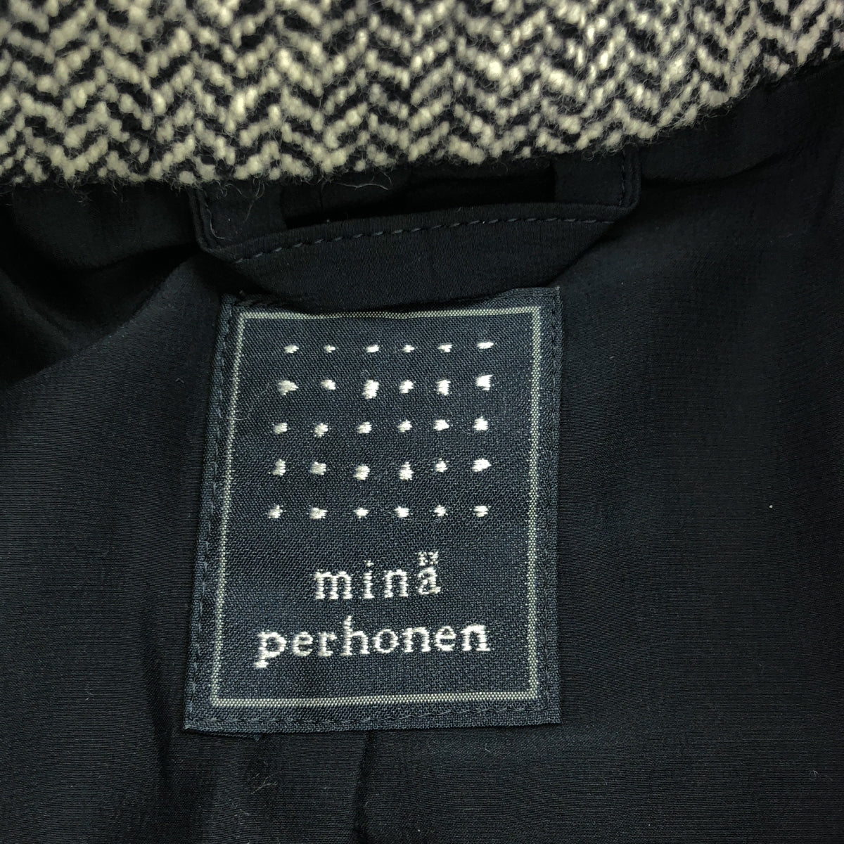 mina perhonen / ミナペルホネン | 2018AW | forest parade ウール ヘリンボーン ケープ風 コート | 36 | ネイビー / ホワイト | レディース