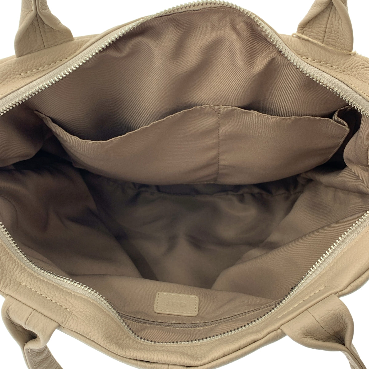 耳朵 PAPILLONNER | 牛皮兩用手提包，配肩帶和托特包 |