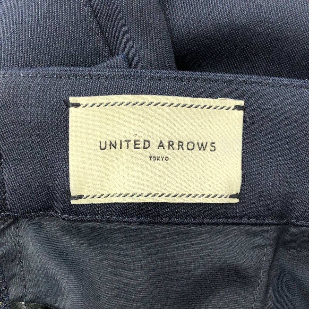 UNITED ARROWS | 緞面側袋工裝褲 | 尺寸 34 | 海軍藍 | 女款