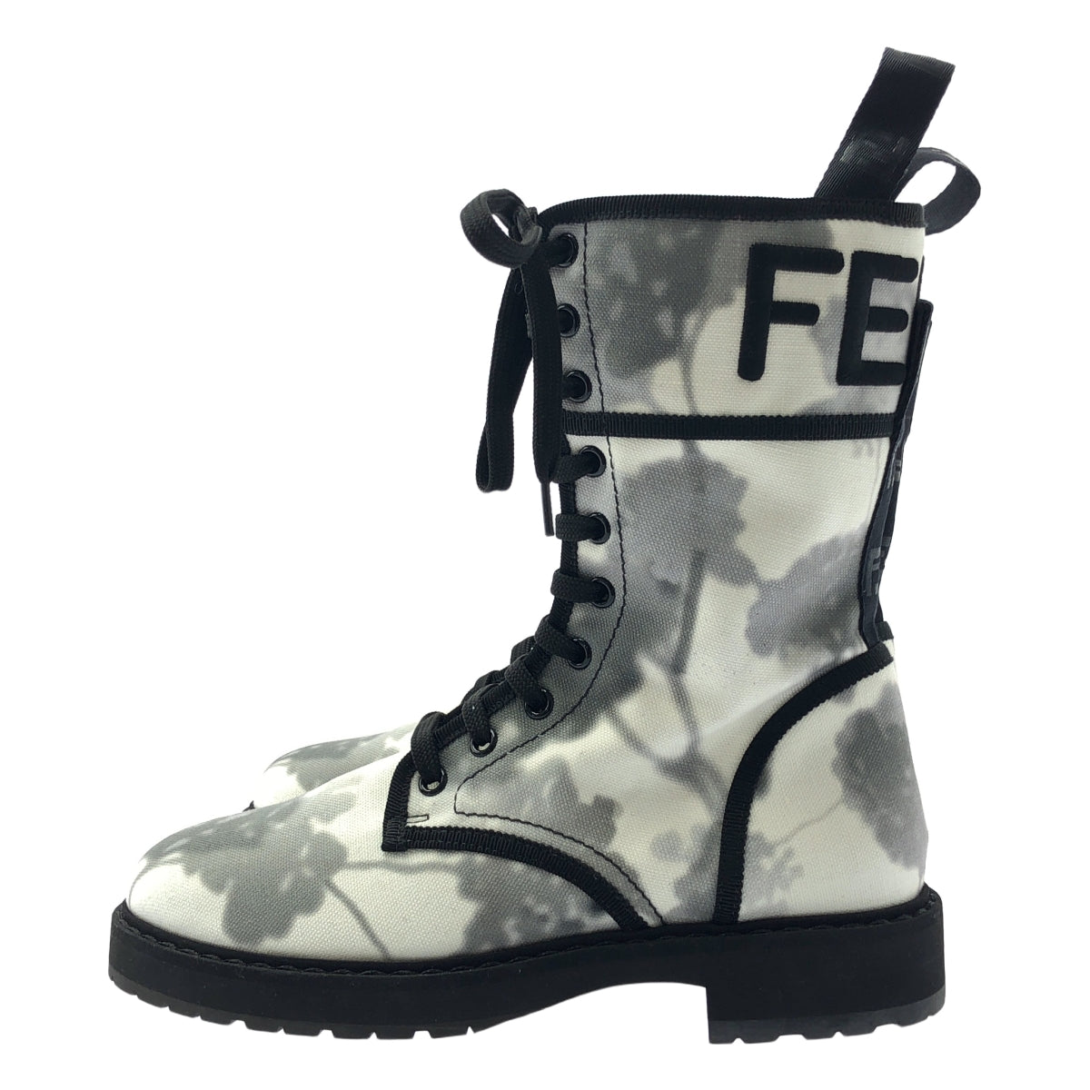 [狀況良好] FENDI | 帆布花卉繫帶靴 | 尺寸 37 | 白色/黑色 | 女款