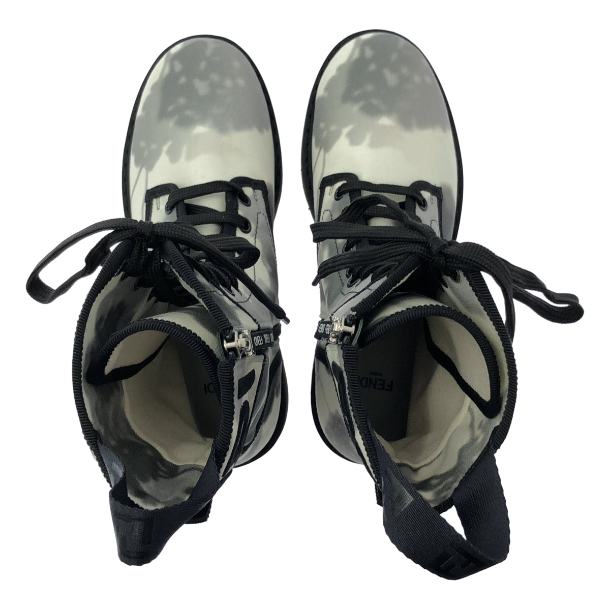 [狀況良好] FENDI | 帆布花卉繫帶靴 | 尺寸 37 | 白色/黑色 | 女款