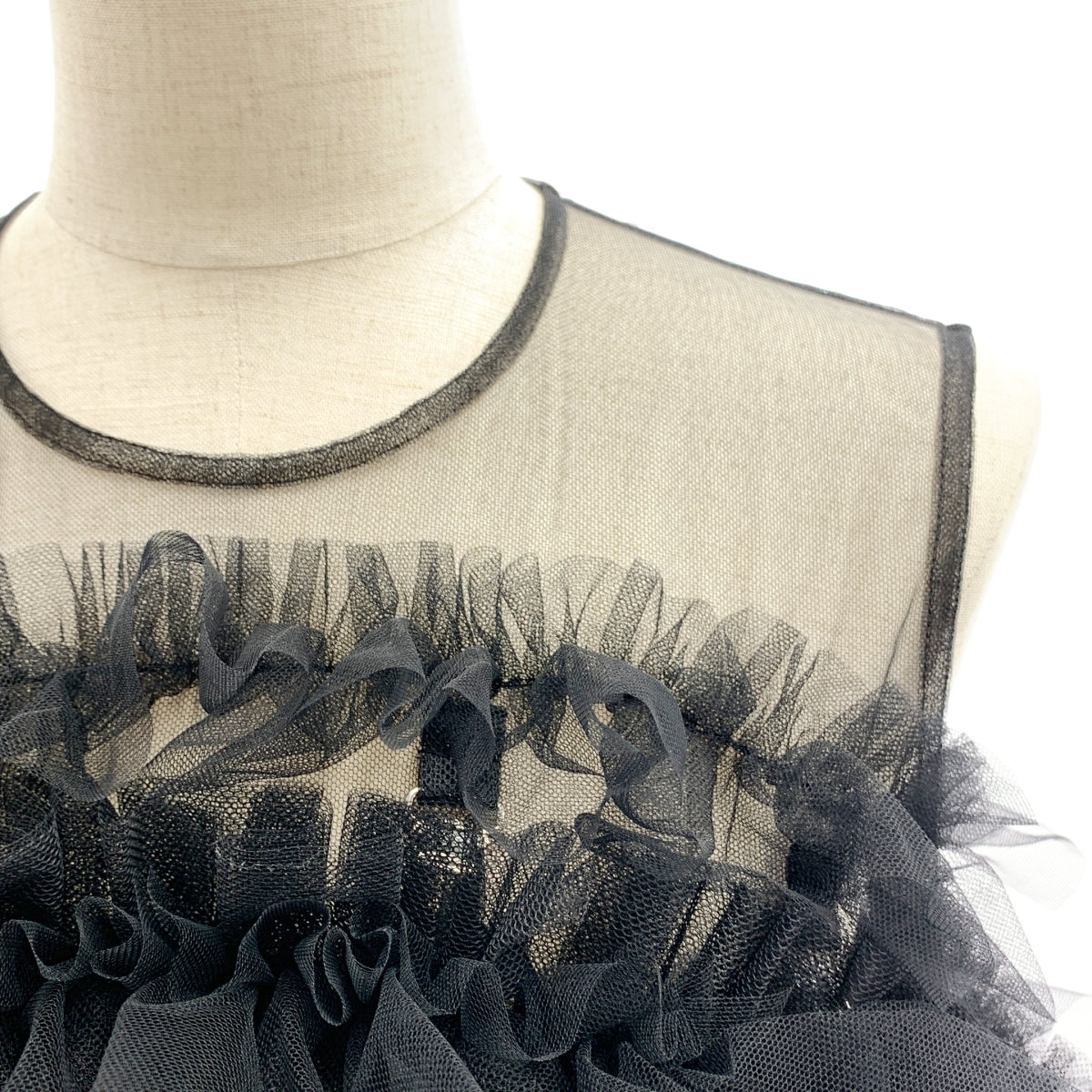 [狀況極佳] noir kei ninomiya | 2025 春夏 | 尼龍與薄紗蓬鬆上衣 | M碼 | 黑色 | 女款