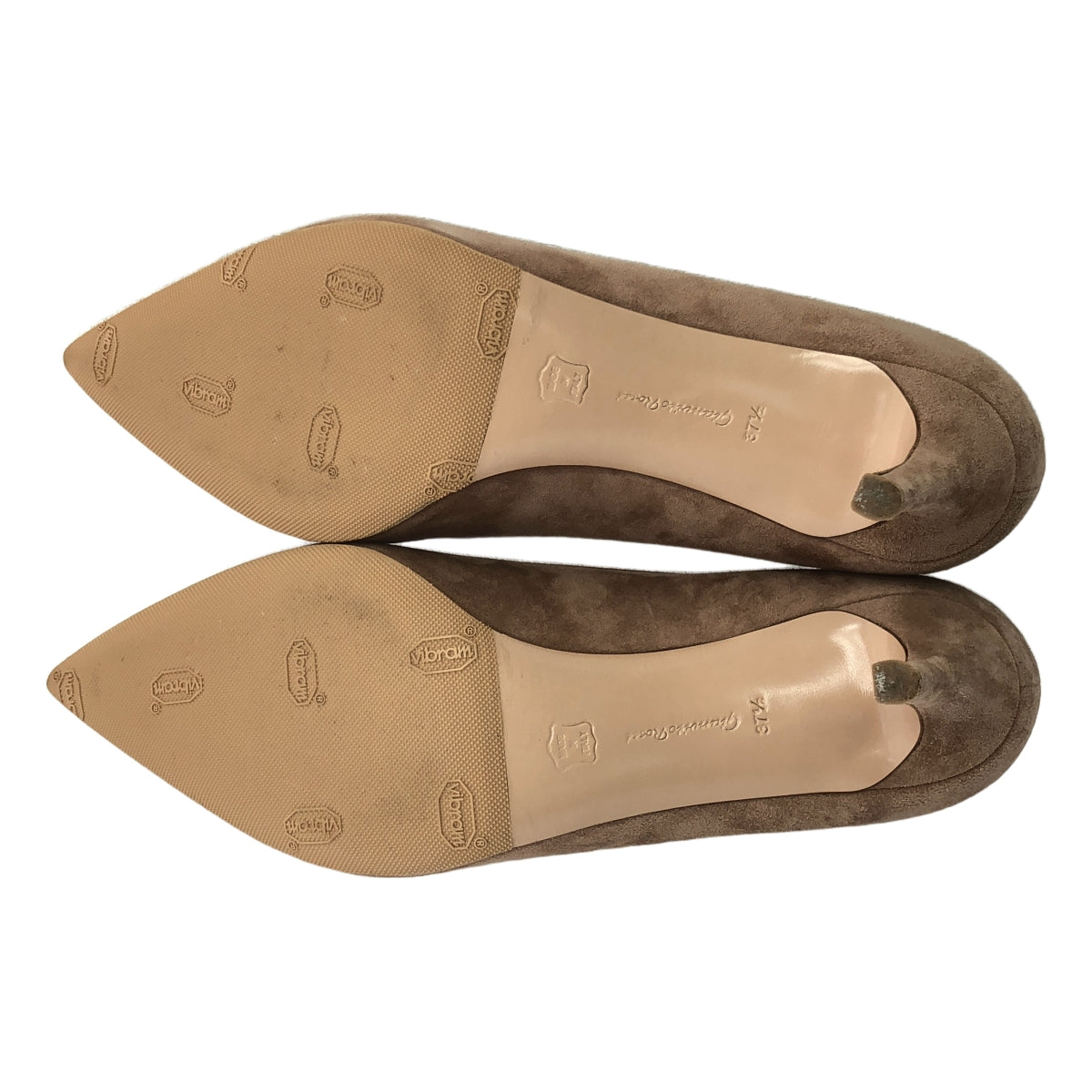 思わずうっとりするほどの美しさ「Gianvito Rossi」のポイン