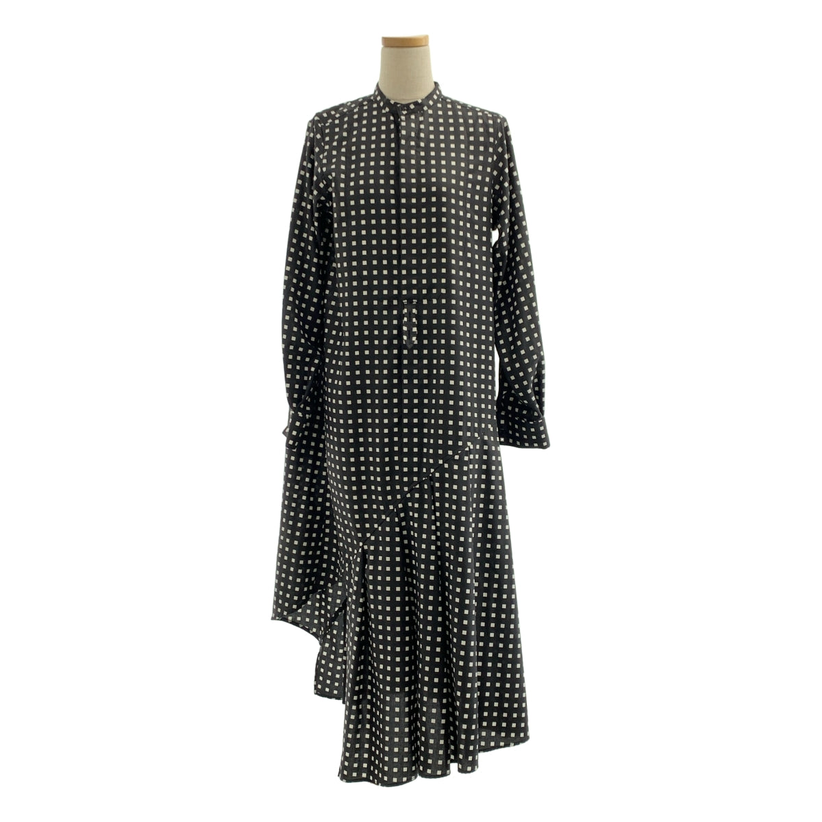 HYKE / 하이크 | 2023AW | FD SQUARE PATTERN BOSOM DRESS 총무늬 비대칭 드레스 원피스 | 1 | 여성