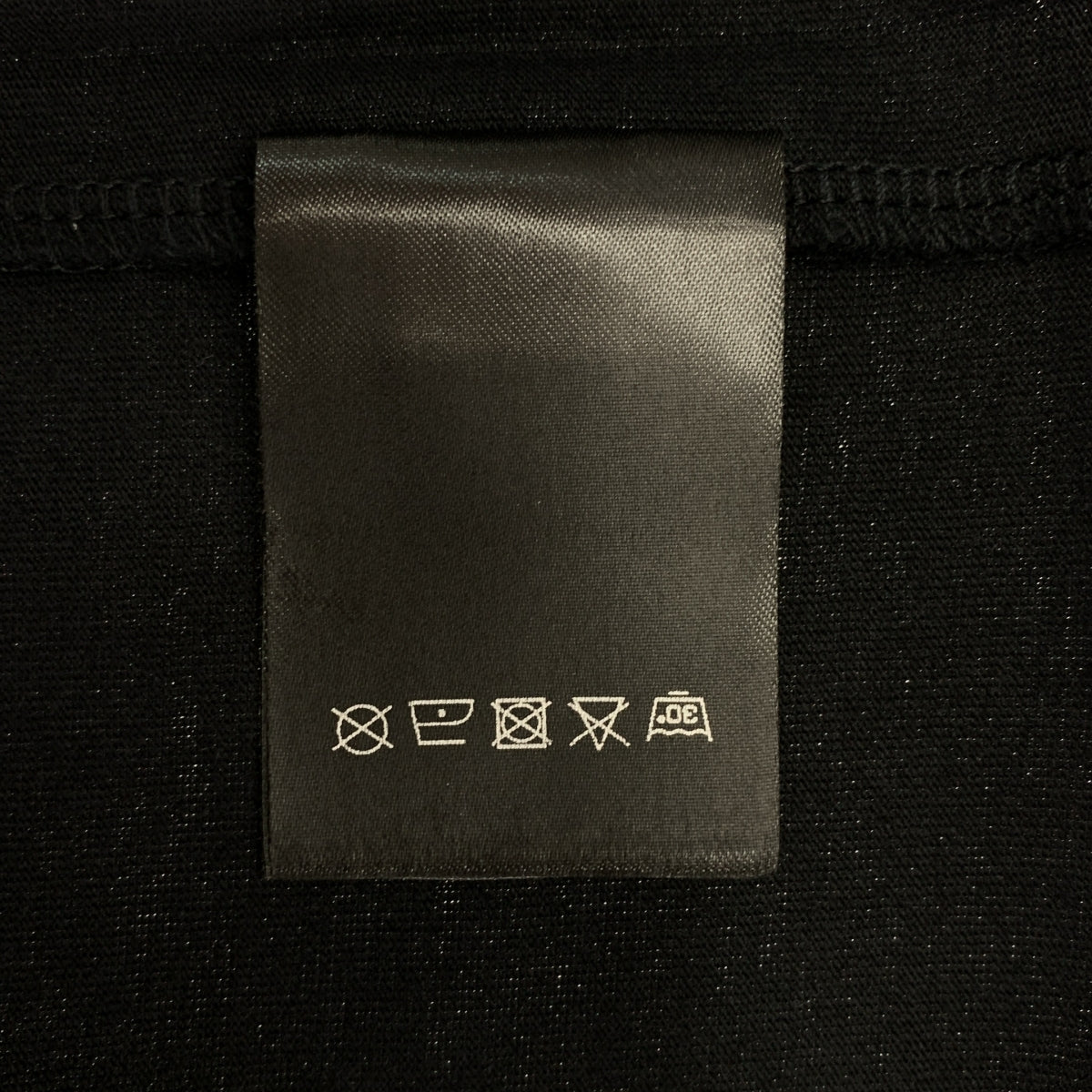 VETEMENTS | 2022 秋冬系列 | 野性獨角獸T卹 | XS碼 | 男款