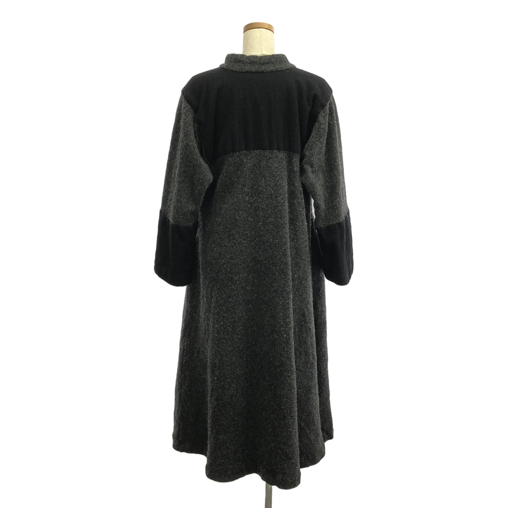 COMME des GARCONS COMME des GARCONS / Comme des | 2021AW | 羊毛混紡，無領，魔鬼氈外套 | S | 炭灰/黑色 | 女款