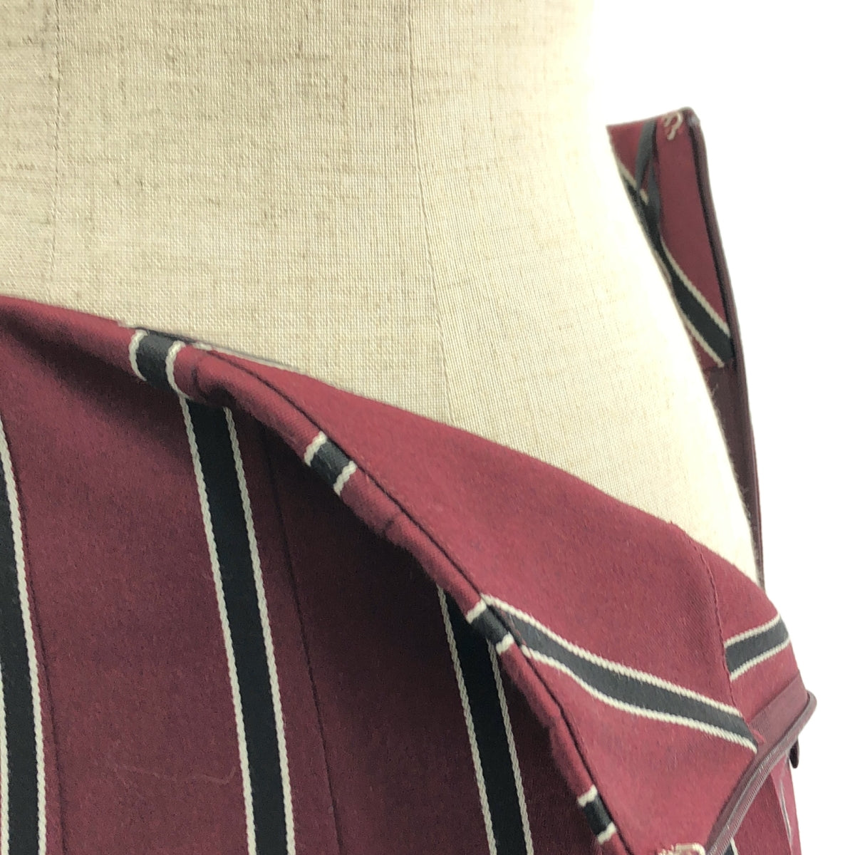 Mulberry / 멀베리 | 코튼 울 비대칭 스트라이프 스커트 | 40 | 보르도 | 여성