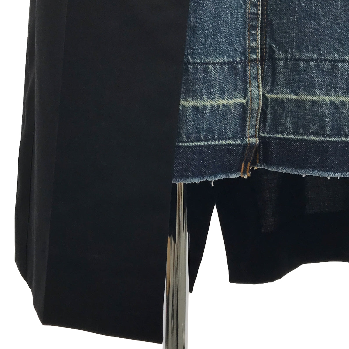 sacai / 사카이 | 데님 도킹 사이드 라인 콤보 스커트 | 1 | 인디고/블랙 | 여성