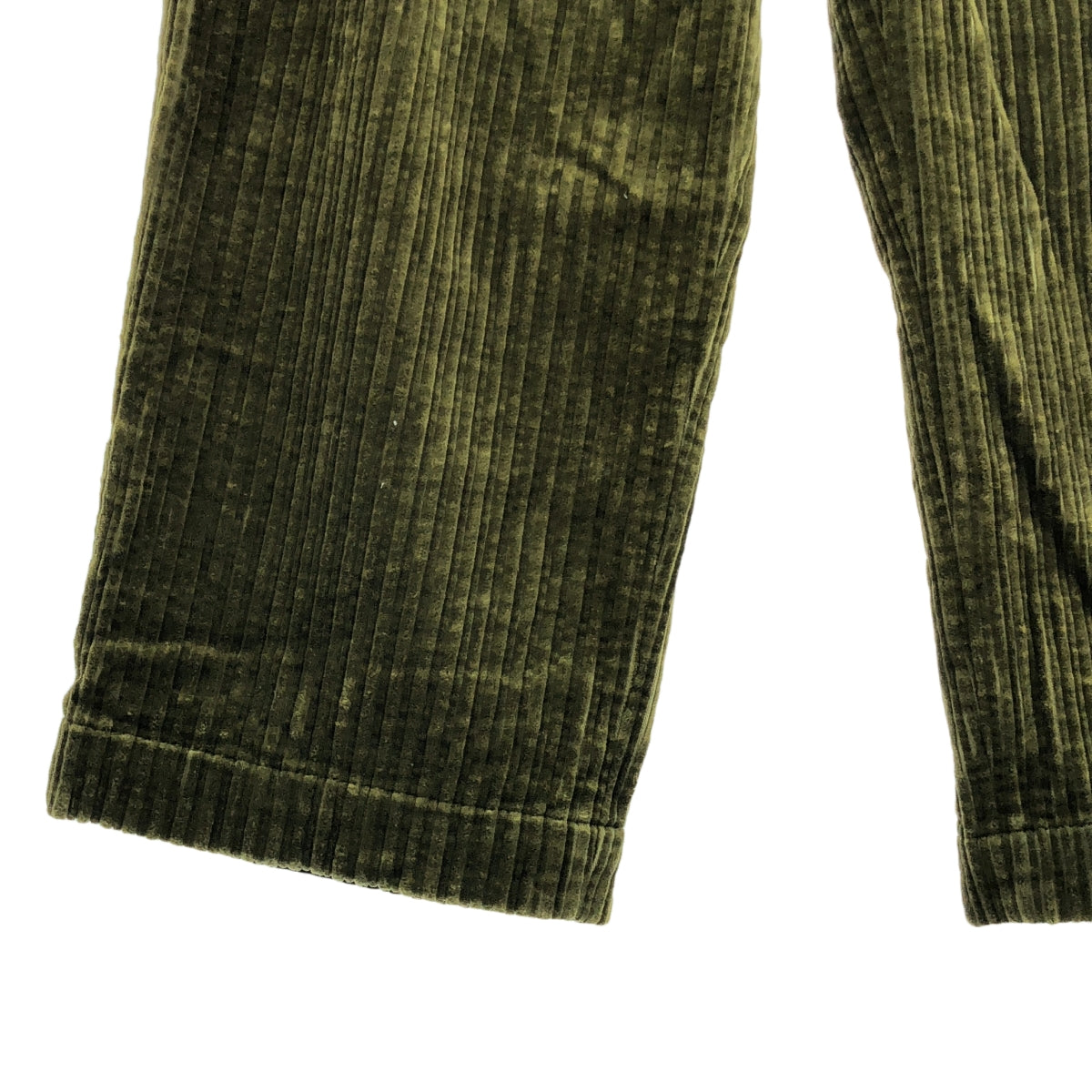 UNIVERSAL PRODUCTS / ユニバーサルプロダクツ | 2TUCK CORDUROY PANTS 太畝コーデュロイ 2タック パンツ | 3 | オリーブ | メンズ
