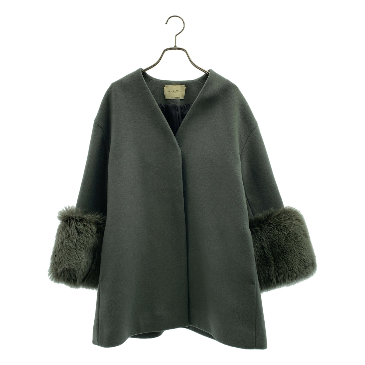【美品】  UNITED ARROWS / ユナイテッドアローズ | Vノーカラー フォックスファー スリーブ コート | 38 | グリーン系 | レディース