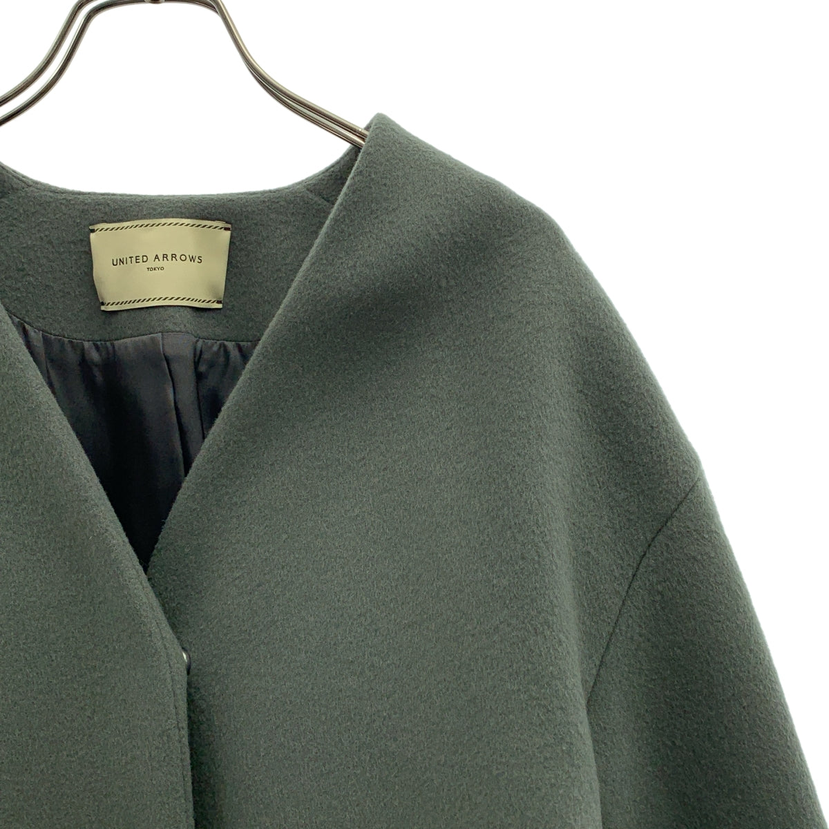 【美品】  UNITED ARROWS / ユナイテッドアローズ | Vノーカラー フォックスファー スリーブ コート | 38 | グリーン系 | レディース