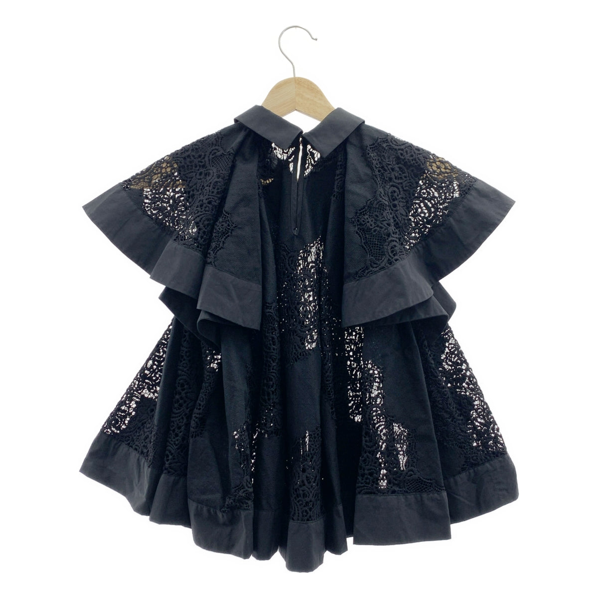 REKISAMI | 蕾絲蓬鬆套頭衫 |