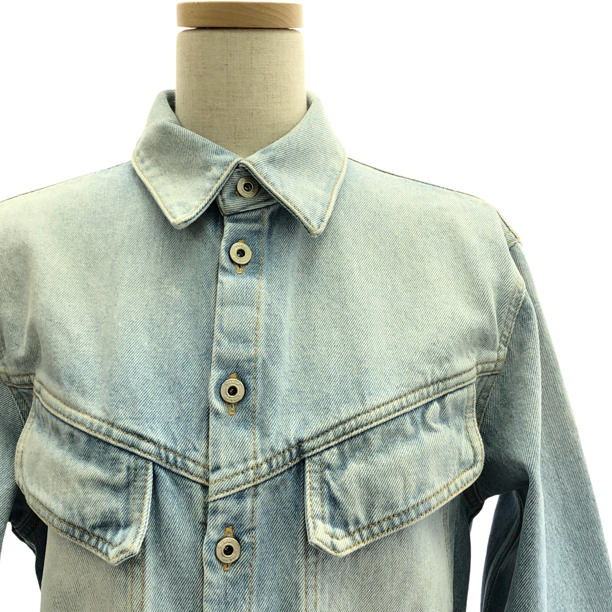 [狀況良好] 灰白 | 2023SS | TOYBOX 漂白扭曲襯衫裙 |牛仔扭紋襯衫裙 | 36 |靛藍 |女性的