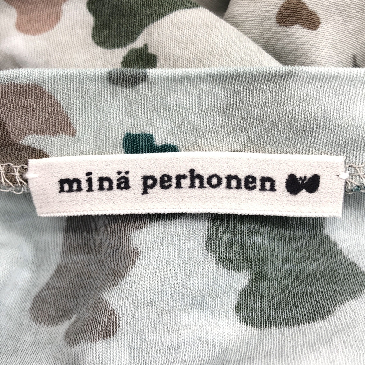 mina perhonen / 미나페르호넨 | 2021AW | smile drop / 스마일 드롭 총 무늬 컷소우 |