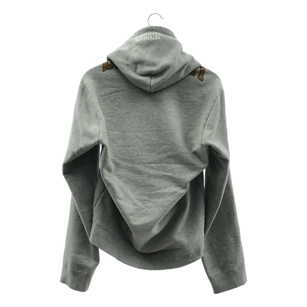 VETEMENTS / ヴェトモン | 2018AW | バックロゴ プリント プルオーバー パーカー | XS | グレー | メンズ
