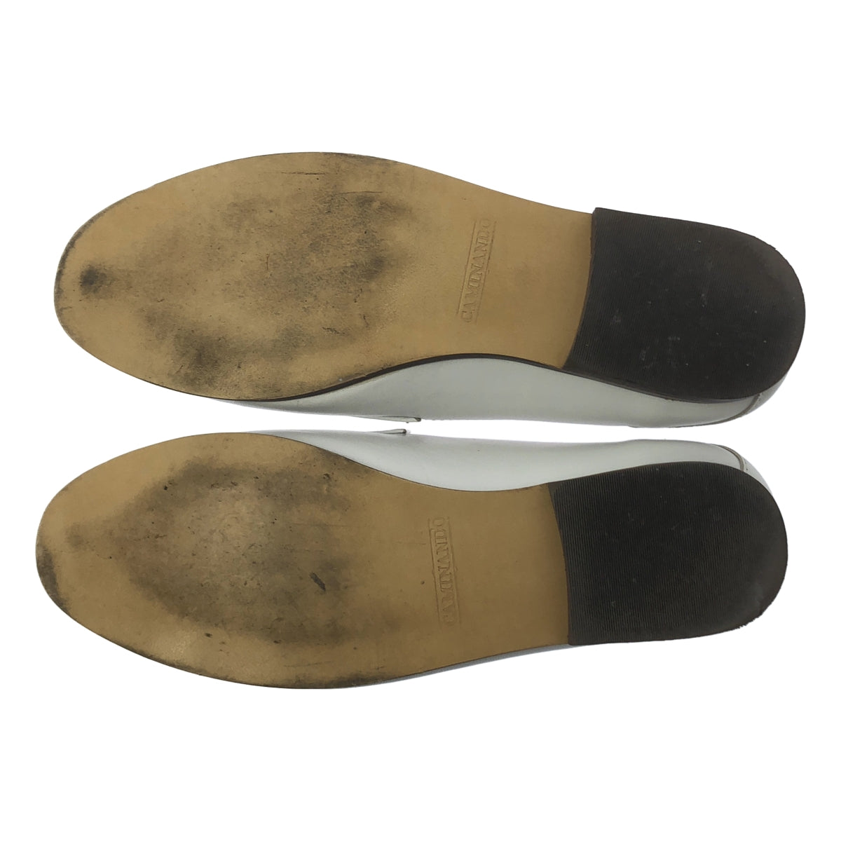 【成色極佳】CAMINANDO | x nano universe 聯名款獨家真皮馬銜扣樂福鞋 | 6碼 | 白色 | 女款