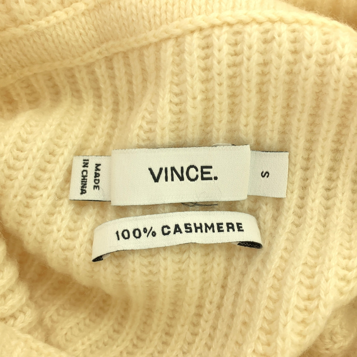 Vince | 羊絨蓬鬆高領針織衫 | S | 象牙白 | 女款