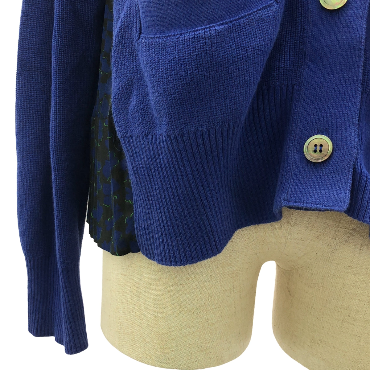 sacai / サカイ | 2016 | バックプリーツ 総柄 Vネックカーディガン | 2 | ブルー/ブラック | レディース
