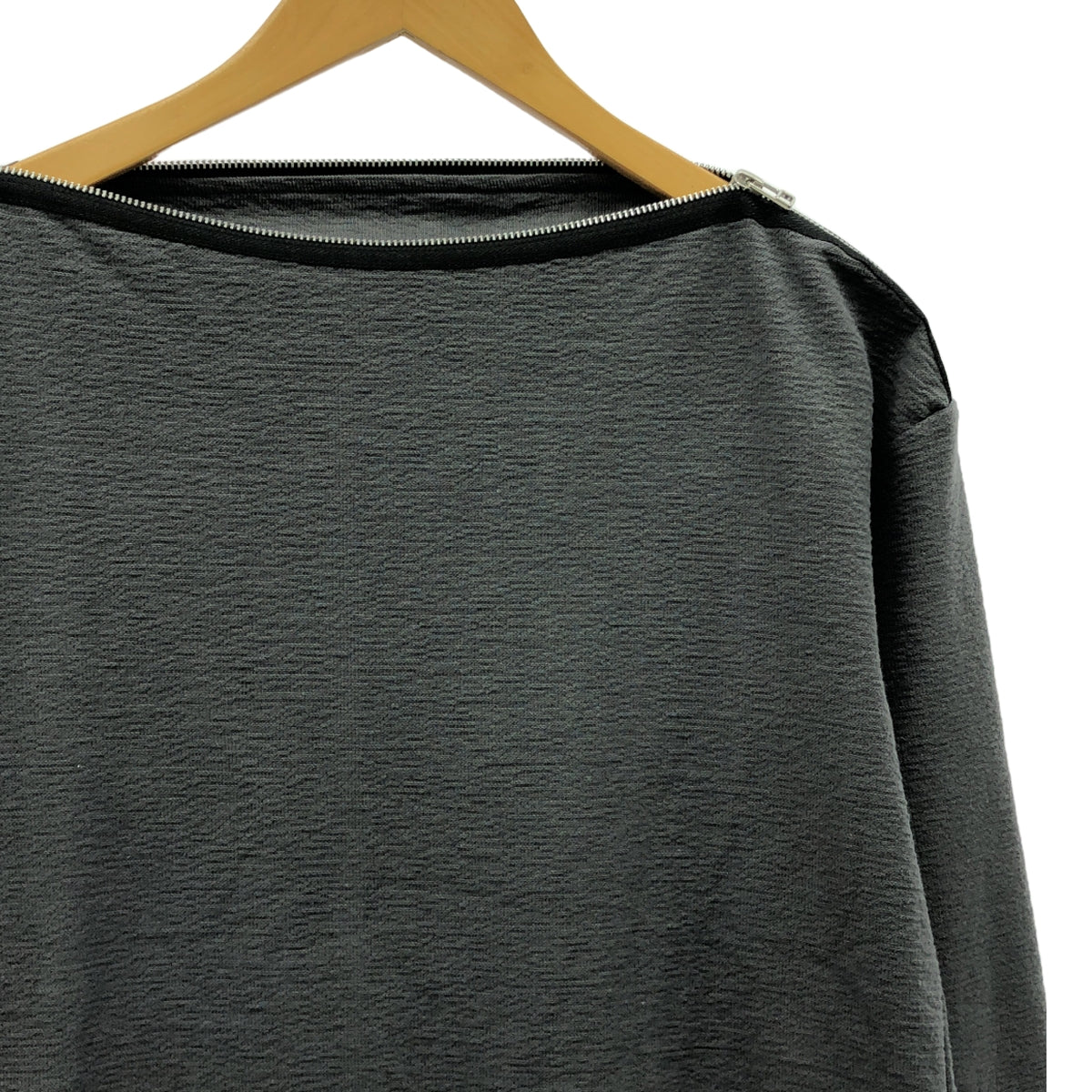 【美品】  JOHN LAWRENCE SULLIVAN / ジョンローレンスサリバン | 2024SS | Uneven jersey zipped boat neck top ジップドボートネック ジャージー カットソー | S | グレー | メンズ