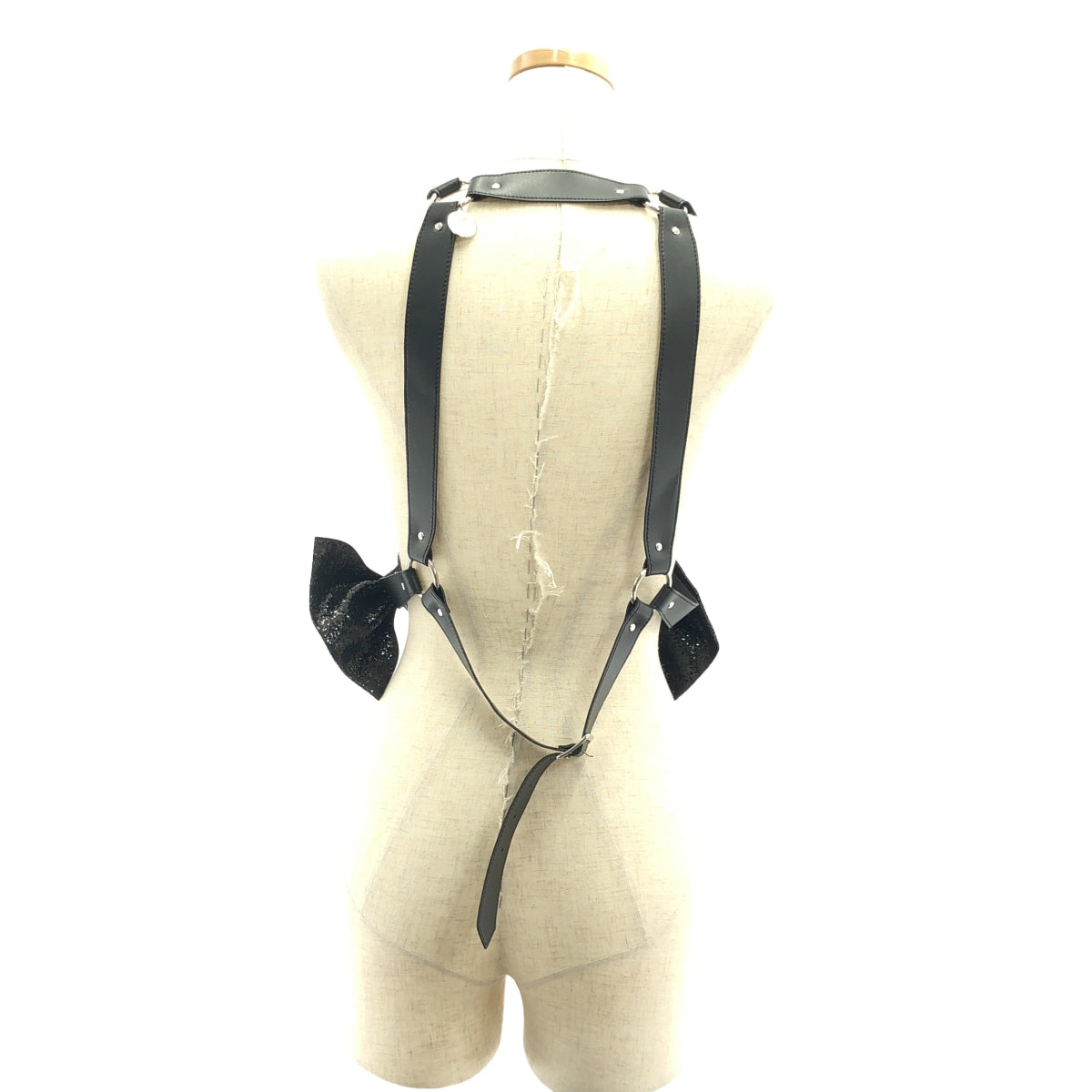 【美品】  noir kei ninomiya / ノワールケイニノミヤ | 2023AW | リボン ラメ ハーネス サスペンダー | ブラック | レディース