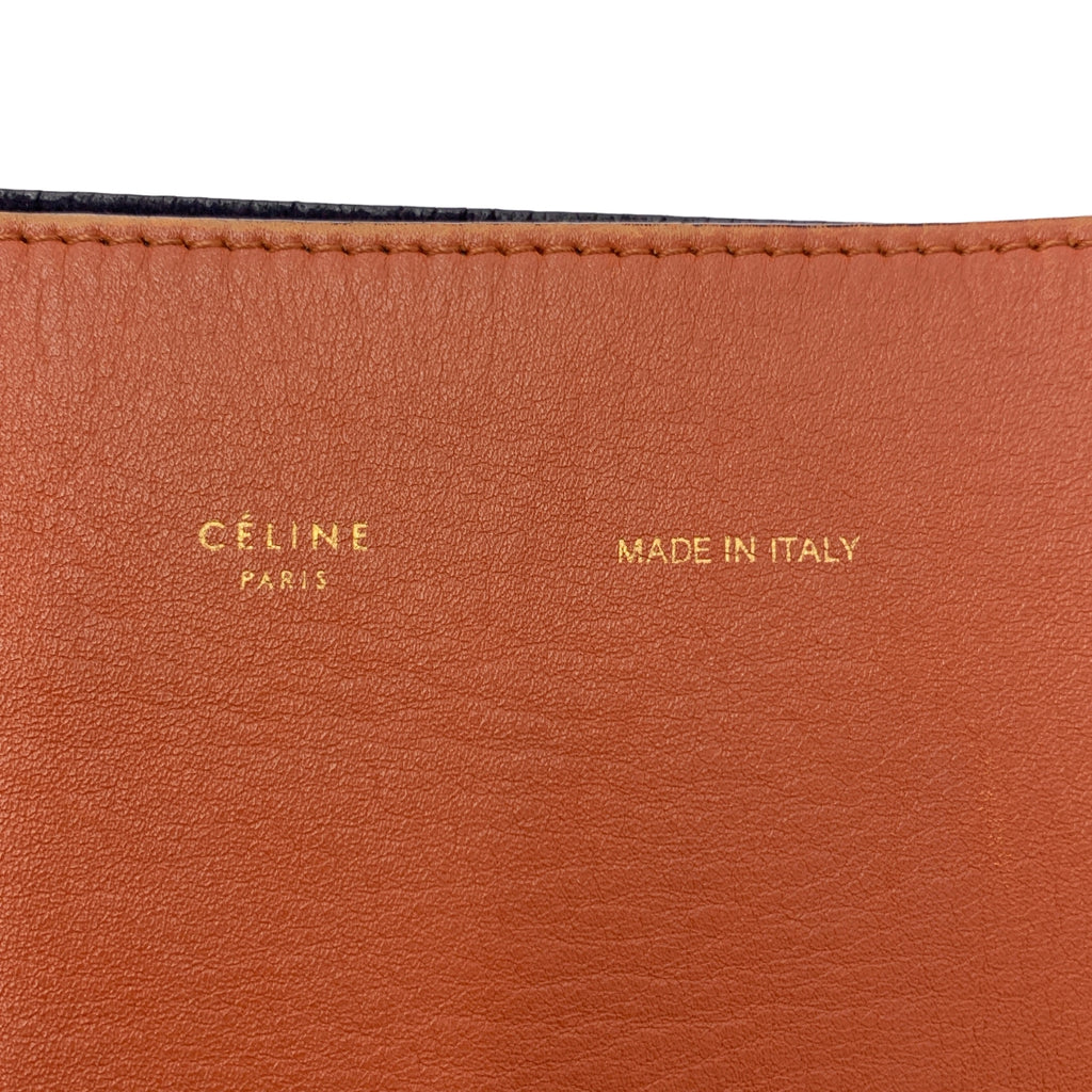 CELINE / 셀린느 | 피비기 트위스티드 하마 바이 컬러 가죽 숄더백 |