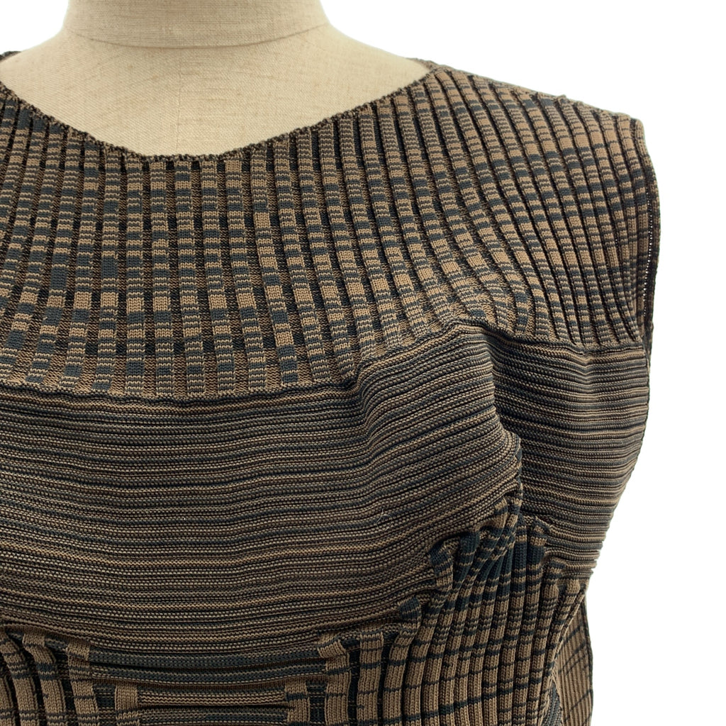 三宅一生 | 2023春夏 | LINKAGE / 無袖針織上衣 | 2 |