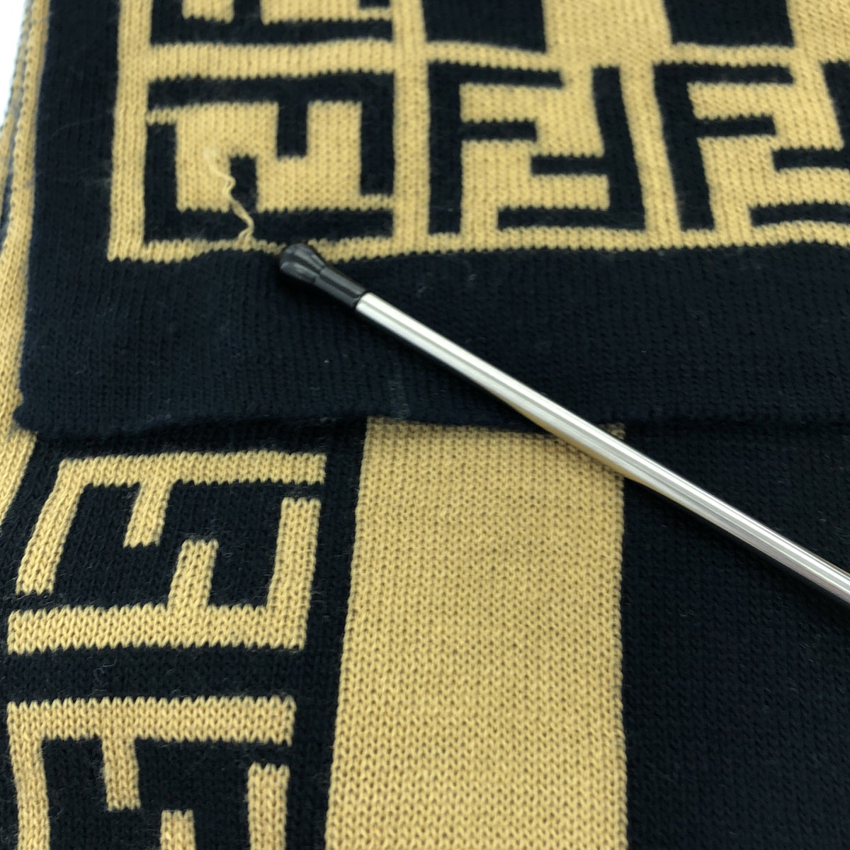 FENDI / フェンディ | ズッカ柄 ジャガード ニットマフラー | ベージュ / ブラック | レディース