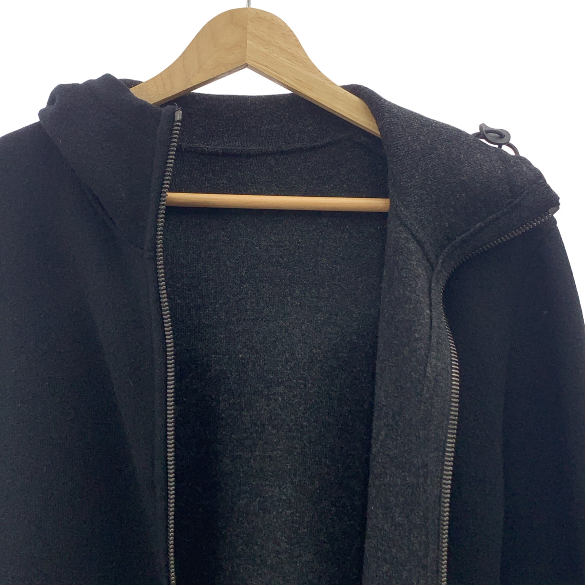 PRADA | 2017 秋冬 | 羊毛與羊絨雙面針織連帽衫 | 尺寸 44 | 黑色/灰色 | 男款