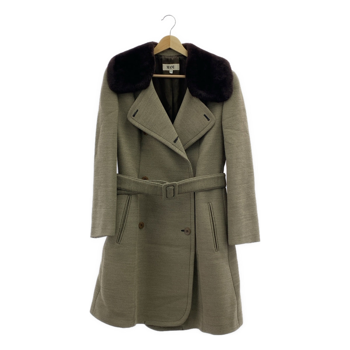 [狀況極佳] MANI by GIORGIO ARMANI | 1990 年代 | 羊毛圍巾領子繫帶雙排扣大衣 | 全襯裡 | 尺寸 42 | 米色 | 女款