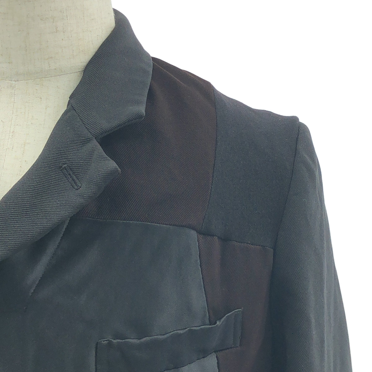 【미품】 BLACK COMME des GARCONS / 블랙 콤 데 갤슨 | 2025SS | 폴리 에스테르 제품 가공 다른 소재 전환 패치 워크 싱글 재킷 | L | 블랙 / 브라운 | 남성