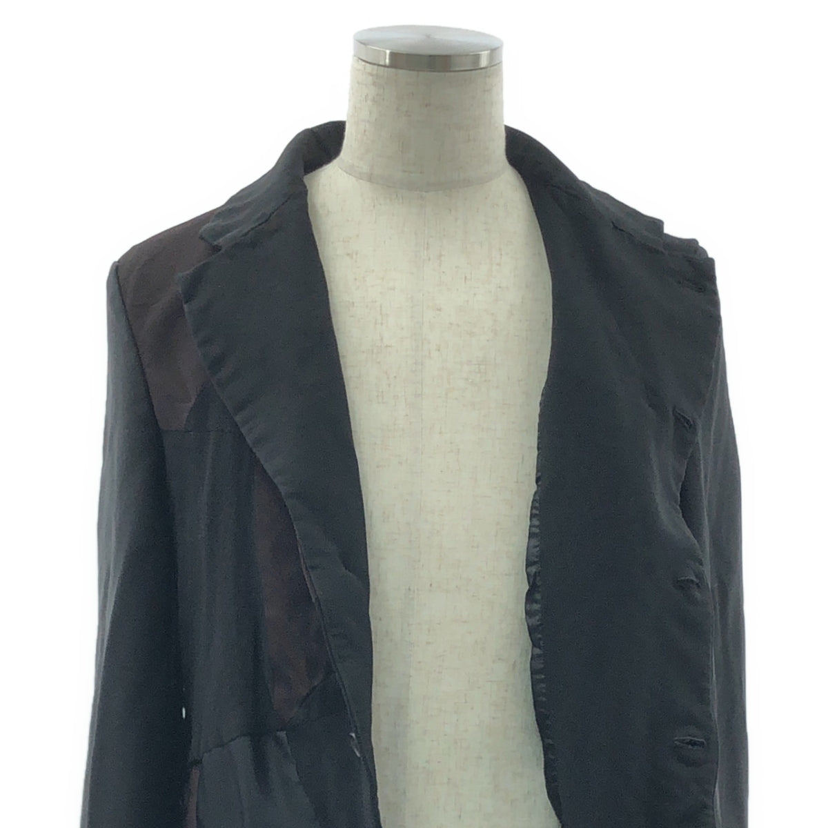 【미품】 BLACK COMME des GARCONS / 블랙 콤 데 갤슨 | 2025SS | 폴리 에스테르 제품 가공 다른 소재 전환 패치 워크 싱글 재킷 | L | 블랙 / 브라운 | 남성