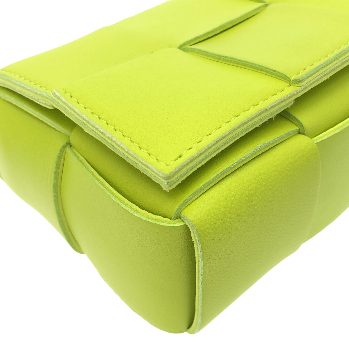 【미품】 BOTTEGA VENETA / 보테가 베네타 | CANDY CASSETTE / 캔디 카세트 크로스 바디 백 | 라이트 그린 | 여성