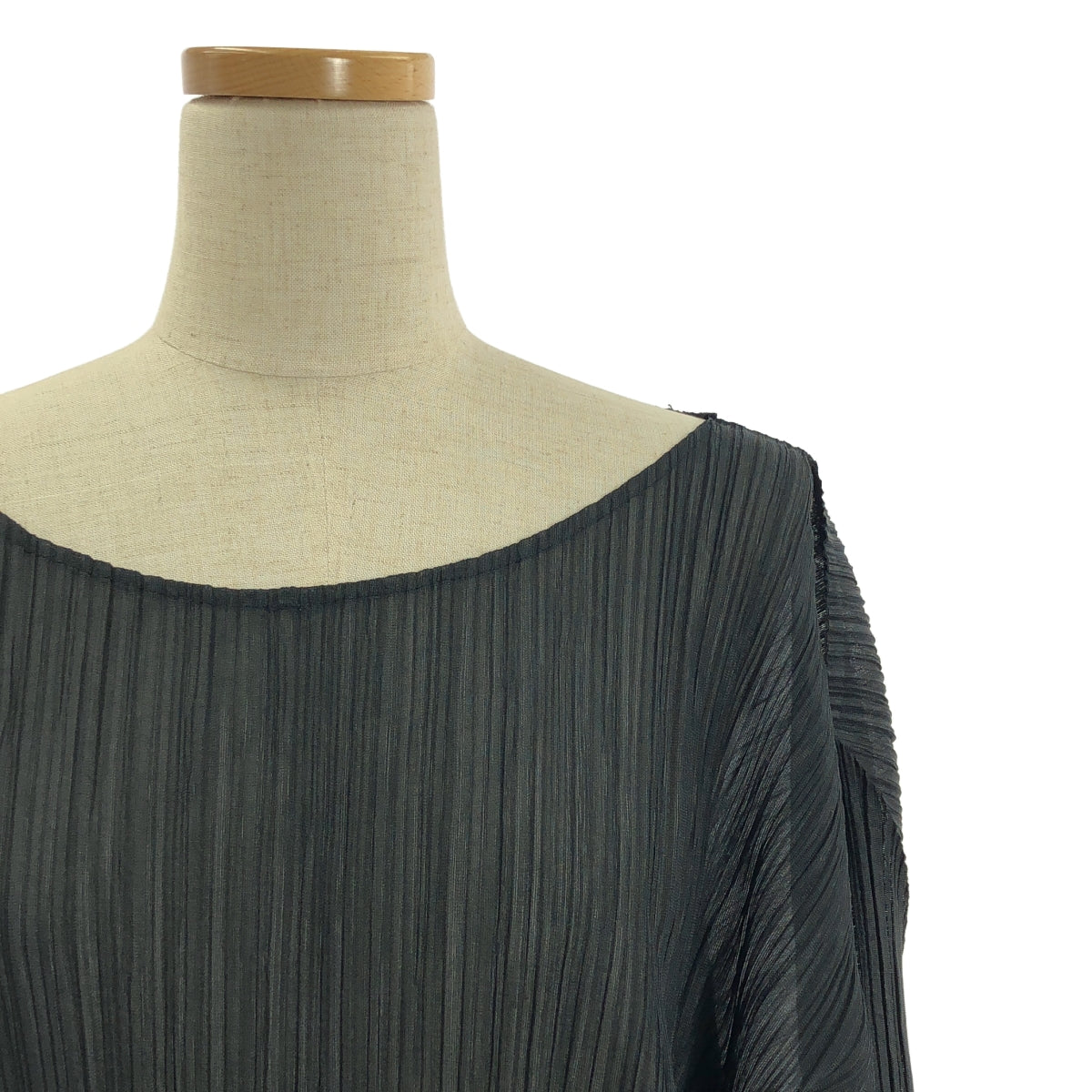 ISSEY MIYAKE / イッセイミヤケ | プリーツ プルオーバー | L | ブラック | レディース