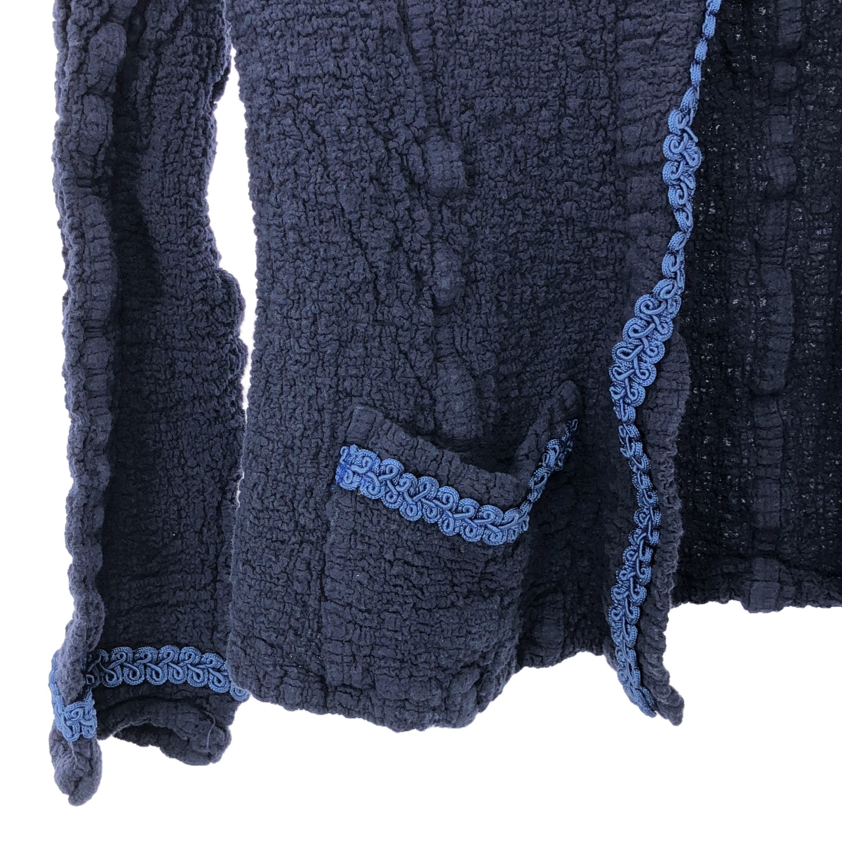 me ISSEY MIYAKE | Wrinkled cauliflower collarless jacket | Navy | Women's