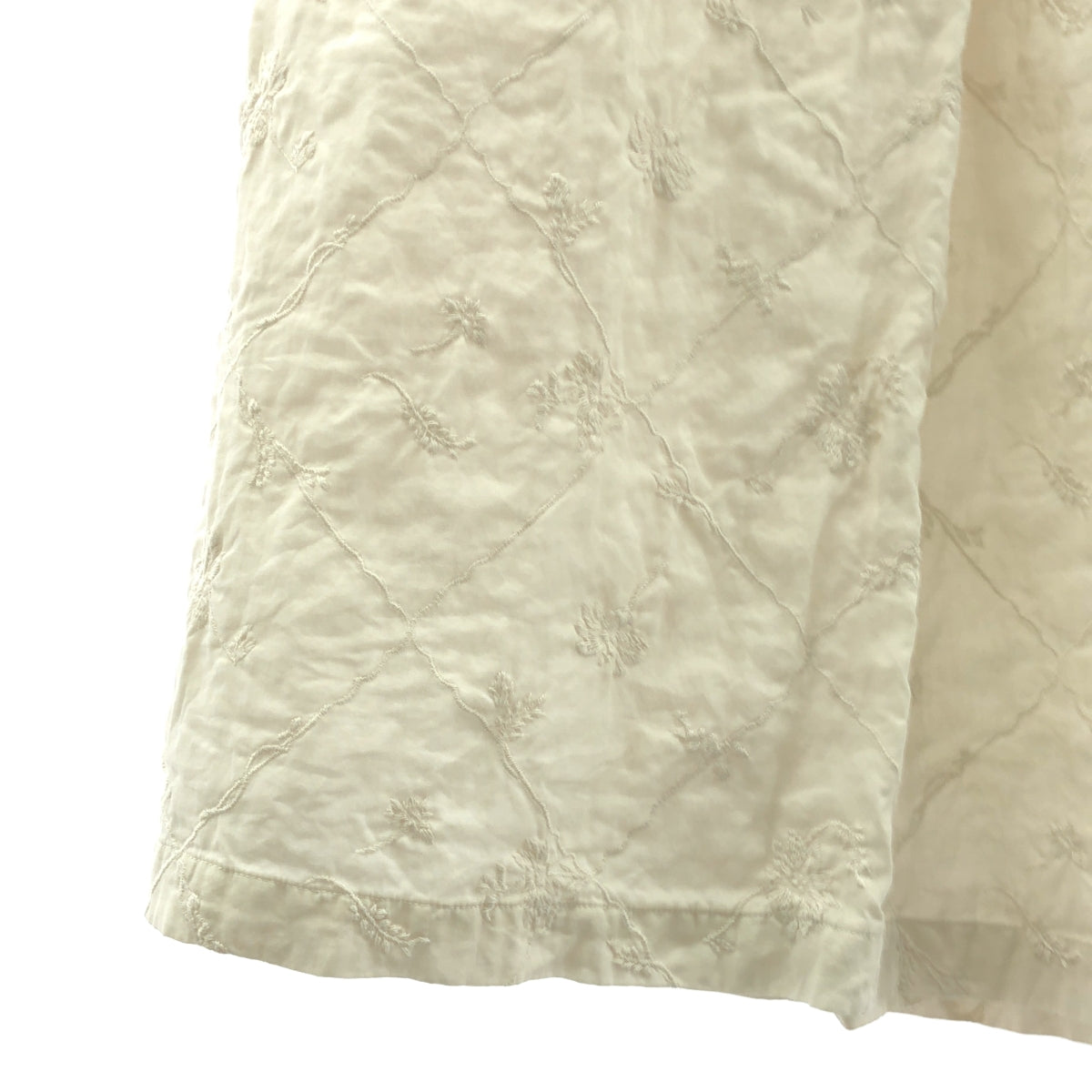 Heriter / 엘리테 | embroidery skirt 자수 엠브로이드 스커트 | 38 | ecru | 여성