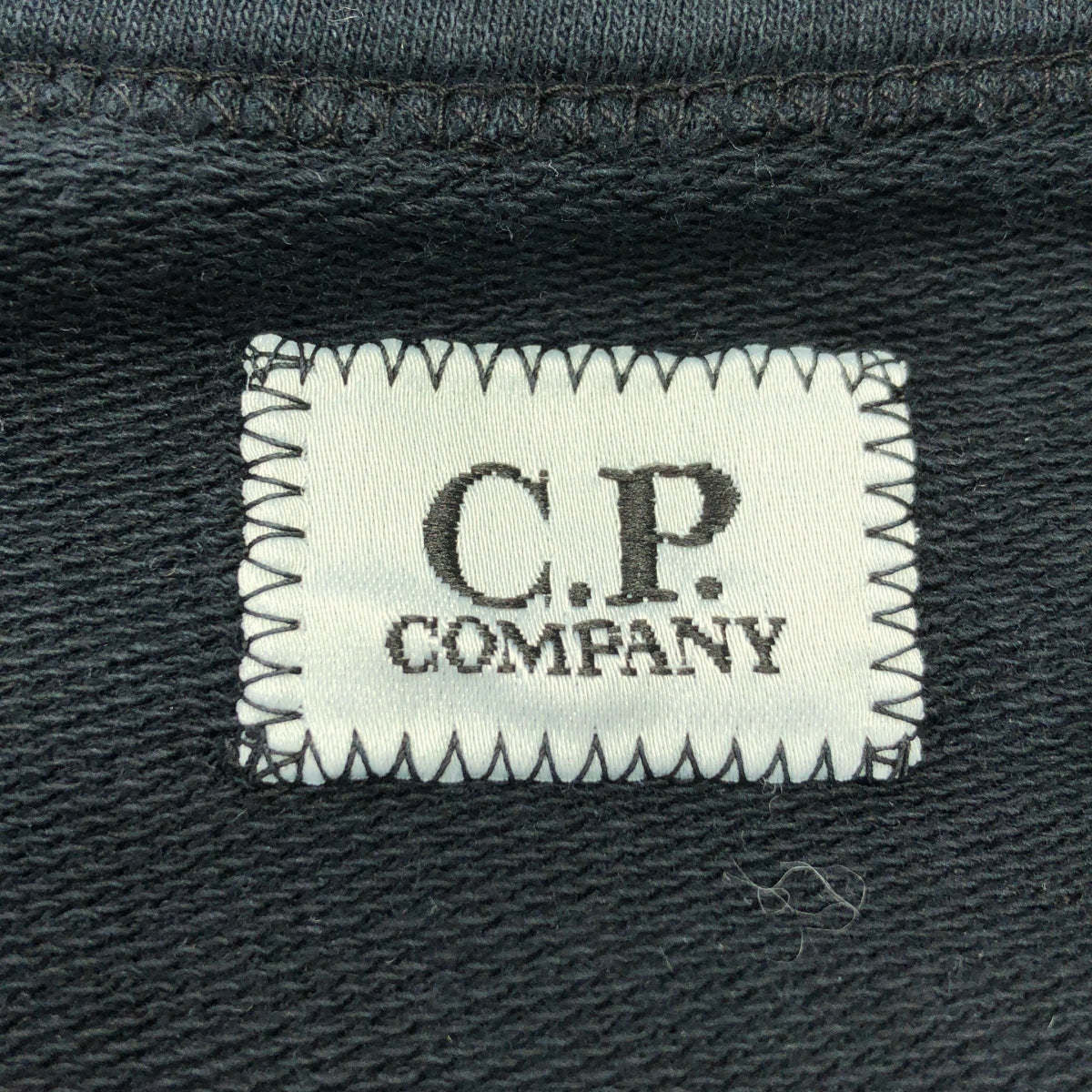 CP 公司 | 輕薄羊毛衛衣 | 圓領衛衣 | 黑色 | 男款