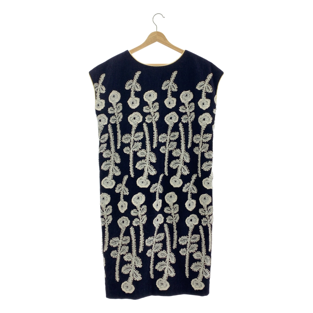 mina perhonen / 미나펠호넨 | 2014AW | frost garden / 포레스트 가든 엠브로이드리 원피스 / 총 안감 |