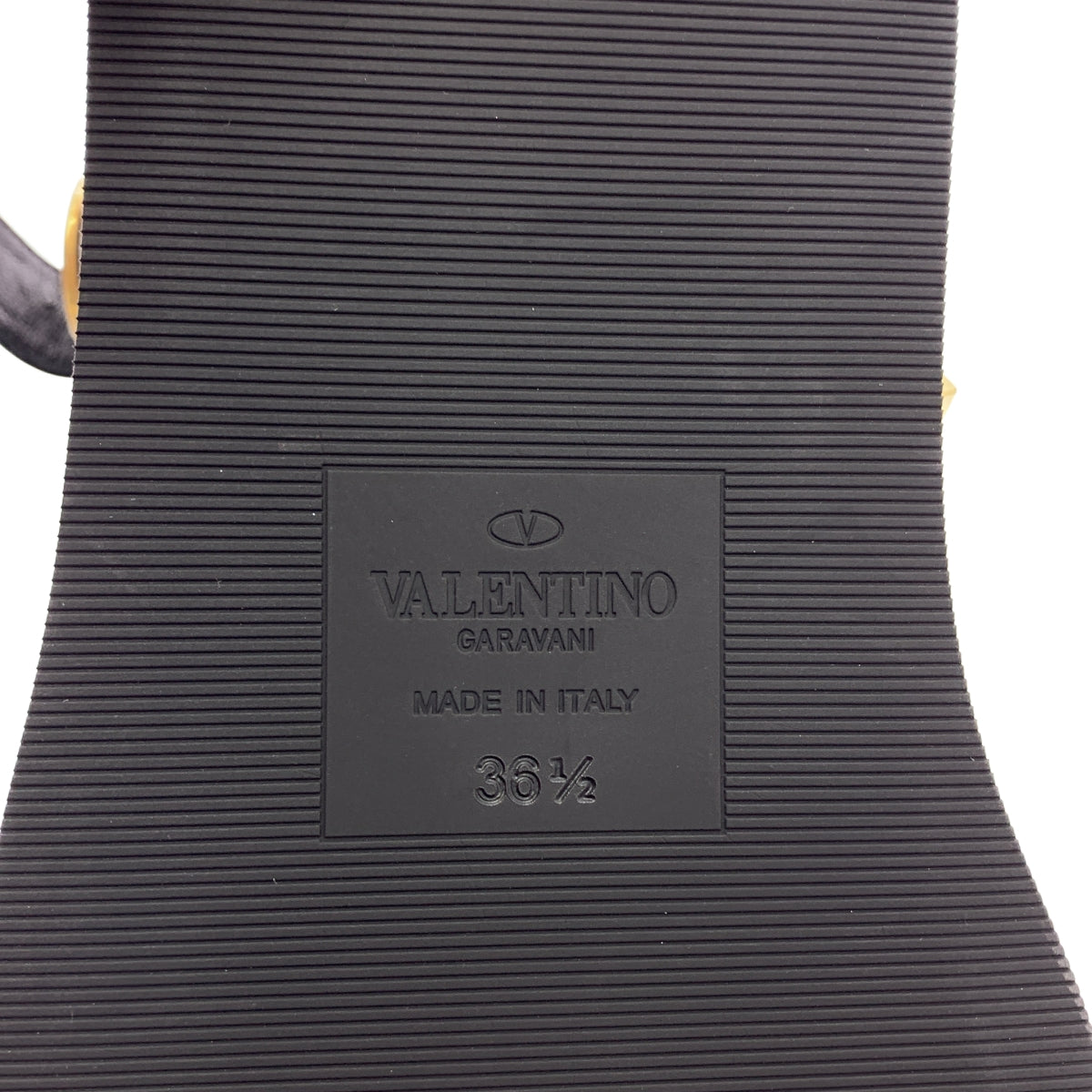 華倫天奴 | 羅馬鉚釘涼鞋 | 36.5碼 | 女款