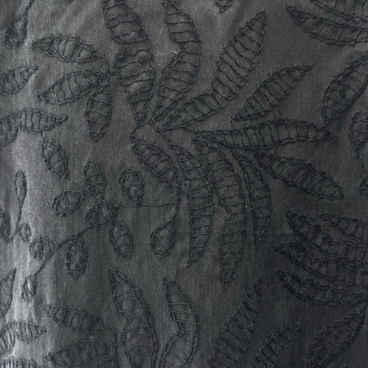 TOMORROWLAND 系列 | 2024SS | 腰帶葉刺繡鎖孔領洋裝 | 尺寸 36 | 女款