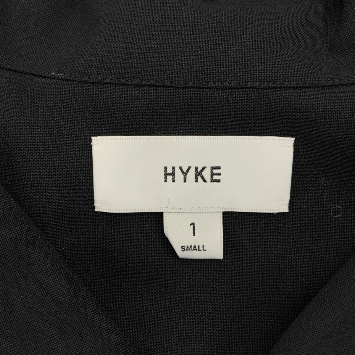 HYKE / 하이크 | 2025SS | 로고 버튼 볼륨 슬리브 오픈 컬러 셔츠 블라우스 | 1 | 여성