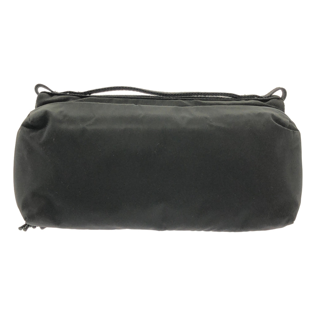 REGULATION Yohji Yamamoto / レギュレーションヨウジヤマモト | 2025AW | × Topologie / トポロジー TECH SATEEN BOTTLE SACOCHE / ロゴ ショルダーバッグ |